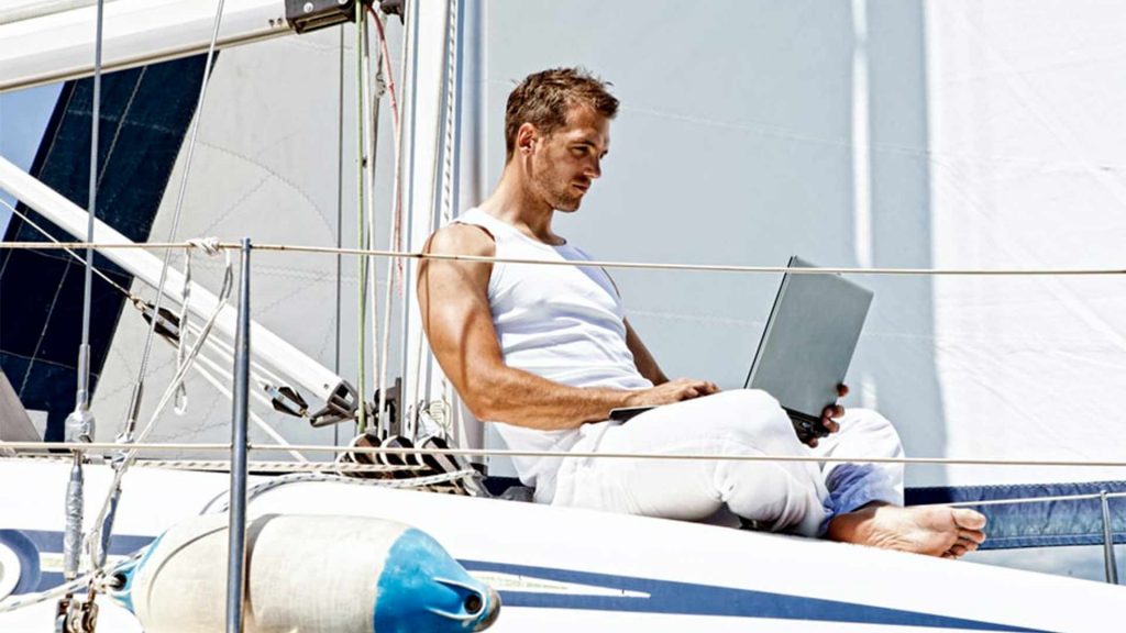 Managing-Airbnb-remotely-Zeevou